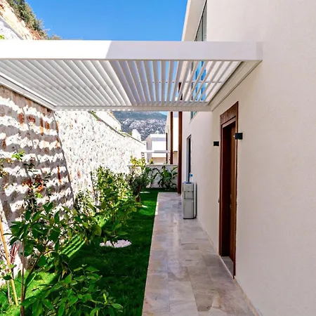 Luxury 5 Bedroom - 9881 كالكان